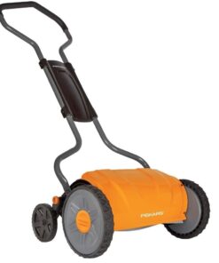 Fiskars Push Reel Lawn Mower, StaySharp, Self-Propelled Manual Eco-Friendly Cordless Grass Trimmer, 17" Cut Width