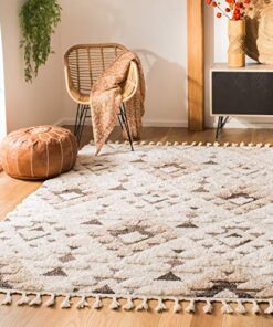 SAFAVIEH Moroccan Tassel Shag Collection Area Rug - 6'7" x 9'2", Ivory & Brown, Boho Design, Non-Shedding & Easy Care, 2-inch Thick Ideal for High Traffic Areas in Living Room, Bedroom (MTS688A)