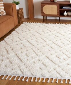 SAFAVIEH Moroccan Tassel Shag Collection Square Rug - 6'7" Square, Ivory, Contemporary Design, Ideal for High Traffic Areas in Bedroom, Dining Room & Kitchen (MTS688C-7SQ)