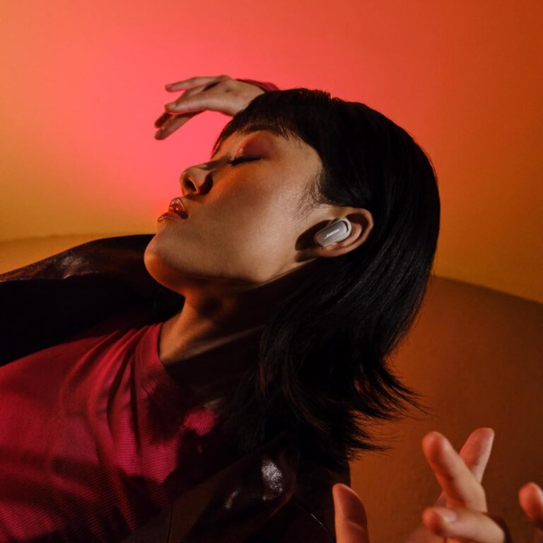 Bose QuietComfort Ultra Bluetooth Earbuds, Wireless Earbuds with Spatial Audio and World-Class Active Noise Cancellation, Deep Bass, Up to 6 Hours of Playtime, White Smoke - Image 6