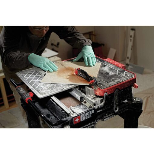 PORTER-CABLE Tile Saw, Wet Saw with 7-inch Cutting Capacity and On-Board Cutting Guide (PCE980) - Image 2