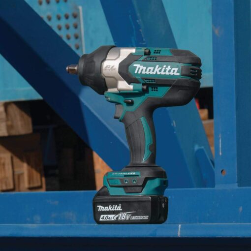 Makita XWT08Z 18V LXT® Lithium-Ion Brushless Cordless High-Torque 1/2" Sq. Drive Impact Wrench, Tool Only - Image 4