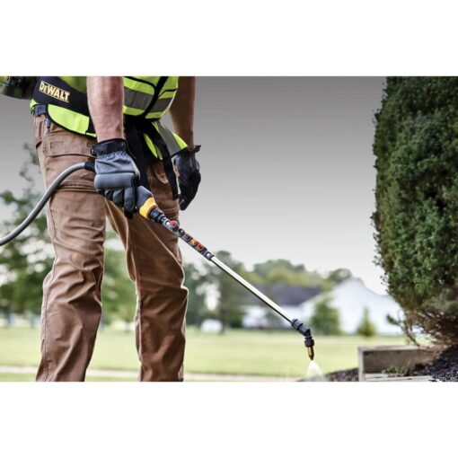 Dewalt 190681 20V MAX 4 gal. Lithium-ion Cordless Backpack Sprayer Kit (2 Ah) - Image 2