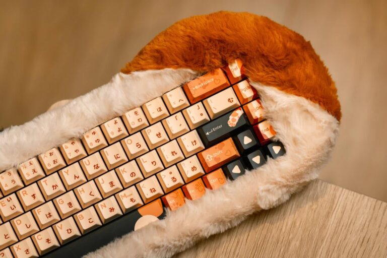 DRY STUDIO PETBRICK 65 2.4G Wireless Gaming Keyboard 65%, World's First Fluffy, Pettable Custom Mechanical Leaf Spring Keyboard, Switch Between Two Styles Any Time, Odd Eye - Image 6