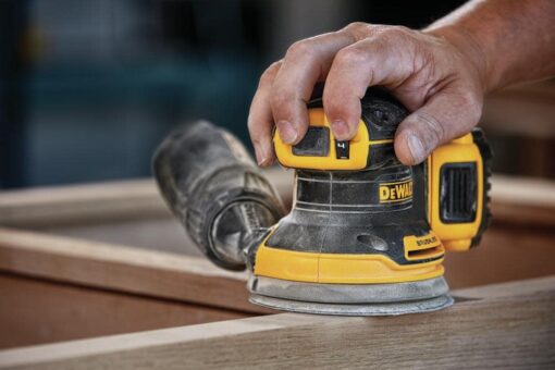 DEWALT 20V MAX Sander, Cordless, 5-Inch, 2.Ah, 8,000-12,000 OPM, Variable Speed Dial, Storage Bag, Battery and Charger Included (DCW210D1) - Image 6
