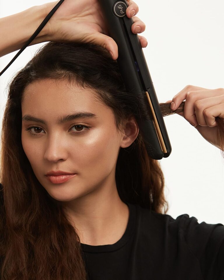 ghd Original Styler Travel Essentials Duo ― 1" Original Flat Iron Hair Straightener with Bodyguard Travel Heat Protectant Spray for Hair (1.7 fl. oz.) - Image 7