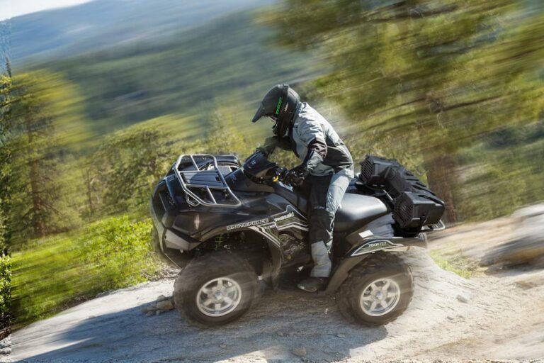 BOSS Audio Systems ATV95LRGB ATV UTV Weatherproof Sound System - 8 Inch Speakers, 1.5 Inch Tweeters, Amplified, Bluetooth Remote, LED Light Bar, Storage Compartment, Easy Installation for 12V Vehicles - Image 3