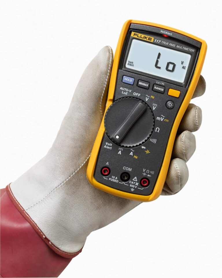 Fluke 117 Digital Multimeter, Non-Contact AC Voltage Detection, Measures Resistance/Continuity/Frequency/Capacitance/Min Max Average, Automatic AC/DC Voltage Selection, Low Impedance Mode - Image 4