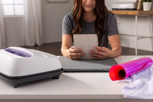 Cricut EasyPress 2 Heat Press Machine (12 in x 10 in), Ideal for T-Shirts, Tote Bags, Pillows, Aprons & More, Precise Temperature Control, Features Insulated Safety Base & Auto-Off, Lilac - Image 3
