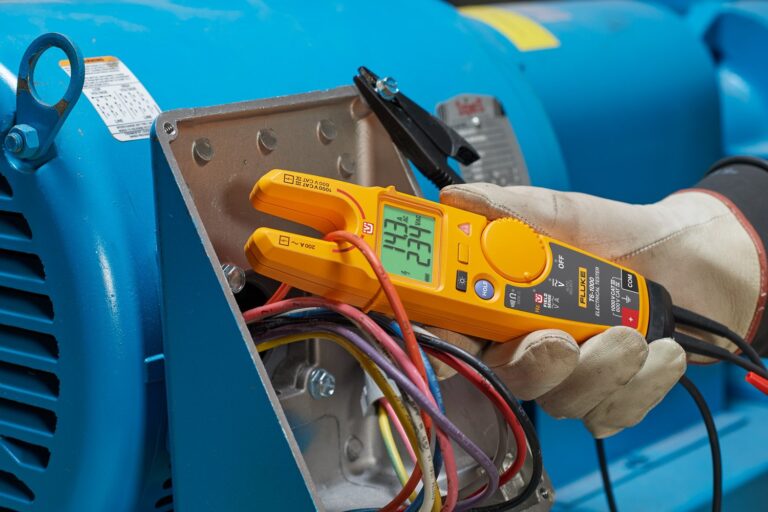 Fluke T6-1000 Electrical Tester - Image 3