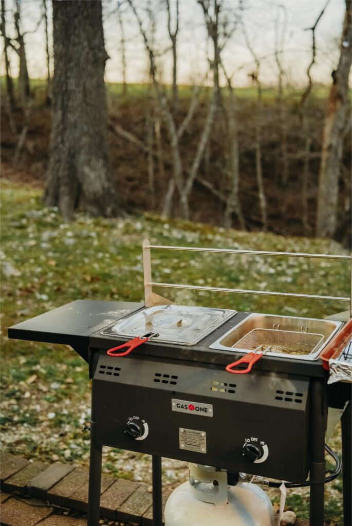 GasOne Outdoor Propane Deep Fryer - Double Burners, 16 Qt Stainless Steel, Removable Baskets & Lids, Oil Fryer Cart with Thermometer & Regulator - Perfect for Outdoor Cooking & Commercial Use - Image 2