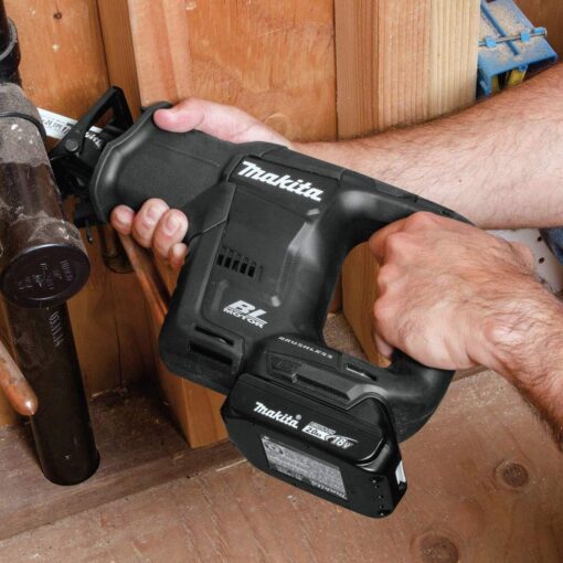 Makita XRJ07R1B 18V LXT Lithium-Ion Sub-Compact Brushless Cordless Recipro Saw Kit (2.0Ah) - Image 4