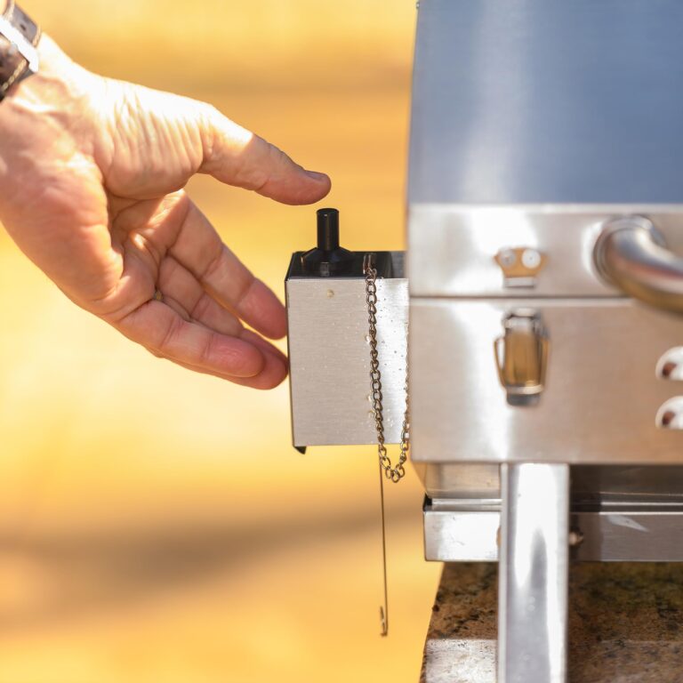 Masterbuilt Portable Propane Gas Grill with Folding Legs, Chrome-Coated Warming Rack and 288 Cooking Square Inches in Stainless Steel, Model MB20030819 - Image 6