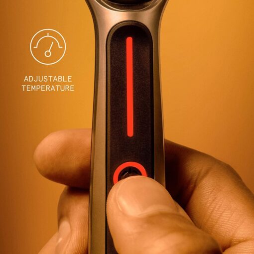 Gillette Heated Razor for Men, Starter Shave Kit by GilletteLabs, 1 Handle, 2 Razor Blade Refills, 1 Charging Dock - Image 6