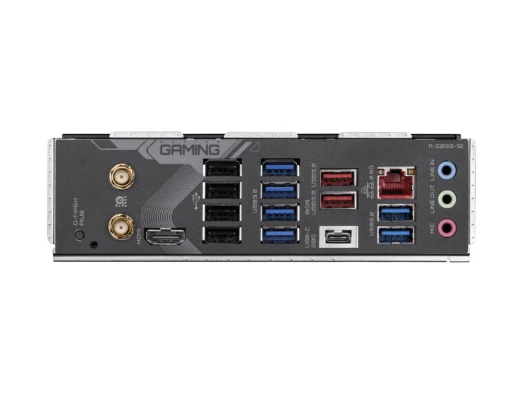 Gigabyte Ultra Durable X670 Gaming X AX V2 Gaming Desktop Motherboard - AMD X670 Chipset - Socket AM5 - ATX - 5-Year Warranty - Image 3