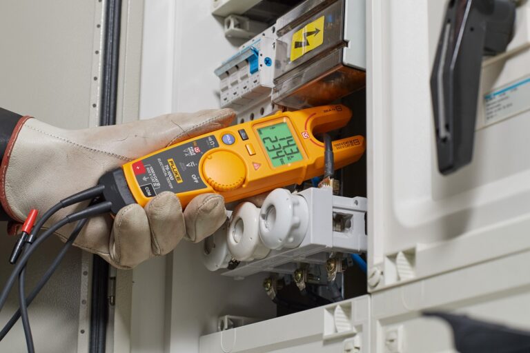 Fluke T6-1000 Electrical Tester - Image 4