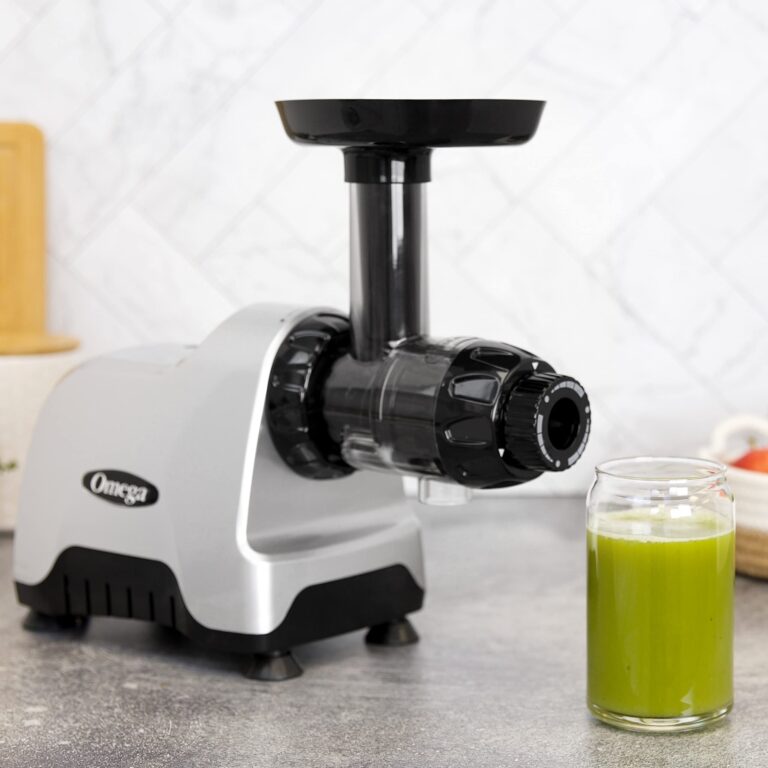 Omega CNC80S Cold Press Juicer Machine, Vegetable and Fruit Juice Extractor and Nutrition System, Triple-Stage Slow Masticating Juicer, 200 W, Silver - Image 9