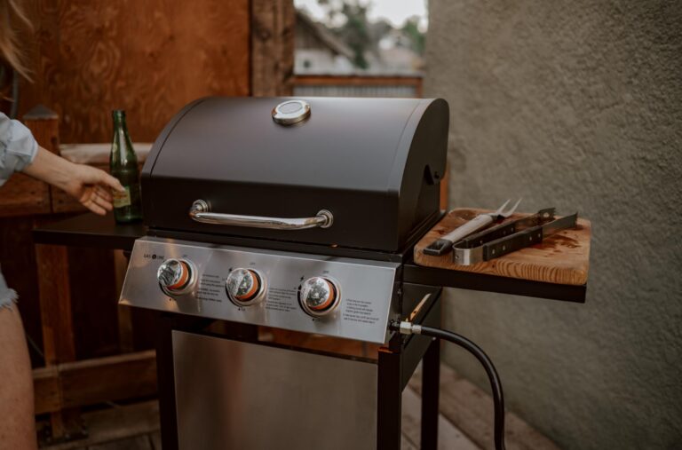 GasOne GP-1030S One 3 Burner Stainless Steel– Outdoor Cabinet Style with Wheels-High-Temperature Paint Coating Gas BBQ Grill – Elegant and Luxurious Design, Black - Image 2
