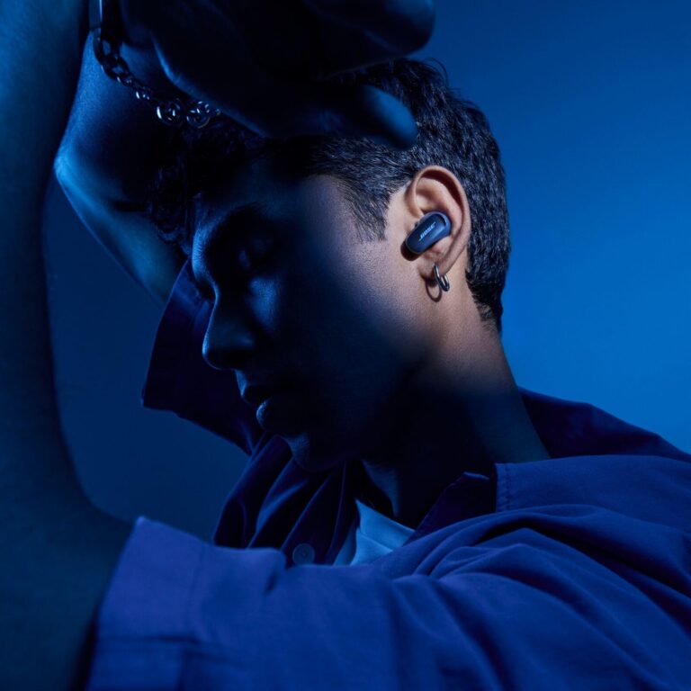 Bose QuietComfort Ultra Bluetooth Earbuds, Wireless Earbuds with Spatial Audio and World-Class Active Noise Cancellation, Deep Bass, Up to 6 Hours of Playtime, Lunar Blue - Limited Edition Color - Image 6