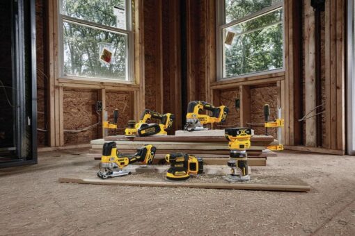 DEWALT 20V MAX Sander, Cordless, 5-Inch, 2.Ah, 8,000-12,000 OPM, Variable Speed Dial, Storage Bag, Battery and Charger Included (DCW210D1) - Image 4