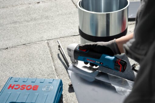 Bosch Professional GSC 12V-13 Cordless Metal Shear , Cuts through metal 4 times faster – with zero effort (Without Battery and Charger) - Carton - Image 2