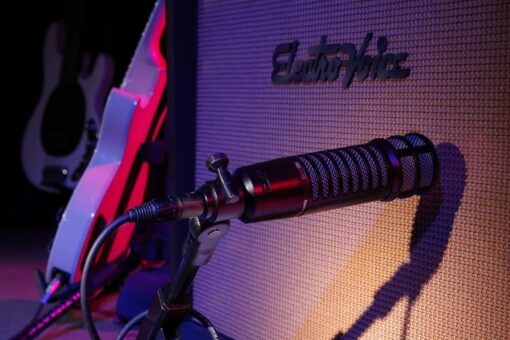 Electro-Voice RE320 Large Diaphragm Dynamic Vocal Microphone - Image 4