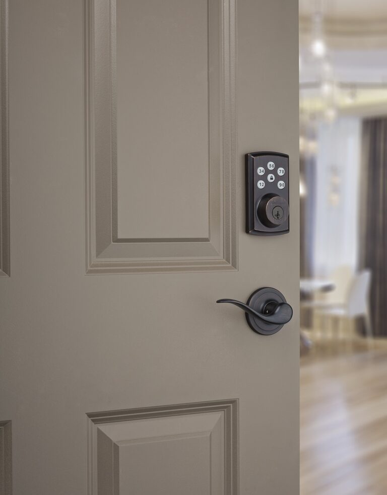 Kwikset 98880-005 SmartCode 888 Smart Lock Touchpad Electronic Deadbolt Door Lock with Z-Wave Plus Featuring SmartKey Security in Venetian Bronze - Image 3