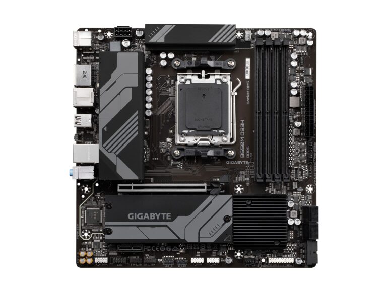 GIGABYTE B650M DS3H (AM5/ LGA 1718/ AMD/ B650/ Micro ATX/ 5-Year Warranty/ DDR5/ PCIe 4.0 M.2/ PCIe 4.0/ USB 3.2 Gen2X2 Type-C/ 2.5GbE LAN/Motherboard) - Image 5