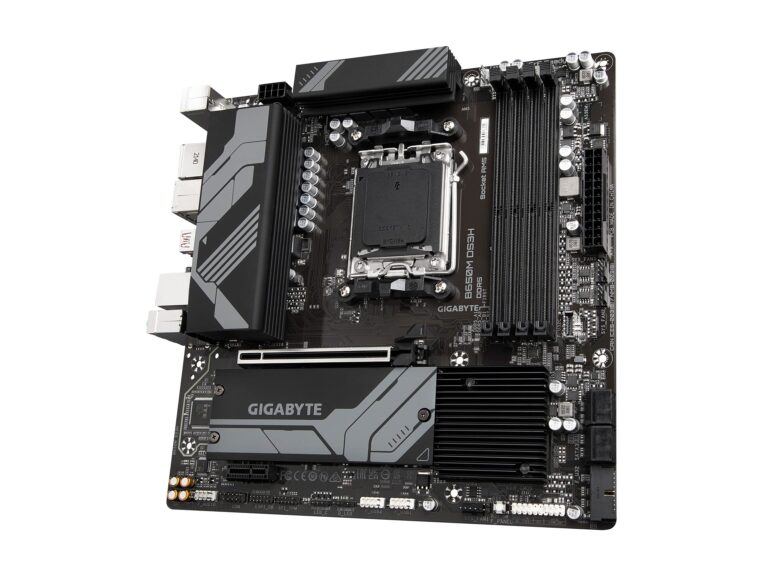 GIGABYTE B650M DS3H (AM5/ LGA 1718/ AMD/ B650/ Micro ATX/ 5-Year Warranty/ DDR5/ PCIe 4.0 M.2/ PCIe 4.0/ USB 3.2 Gen2X2 Type-C/ 2.5GbE LAN/Motherboard) - Image 3
