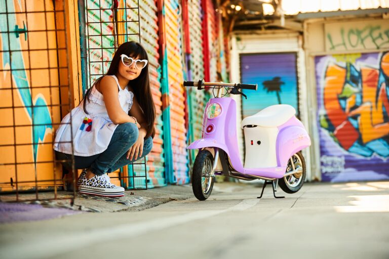 Razor Pocket Mod Miniature Euro-Style Electric Scooter - Betty - Image 6