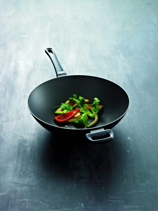 Scanpan Classic 12-1/2-Inch Wok - Image 2