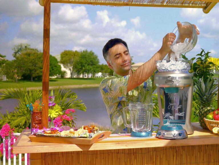 Margaritaville Jimmy Buffet Signature Edition Frozen Concoction Maker, DM1946 - Image 3