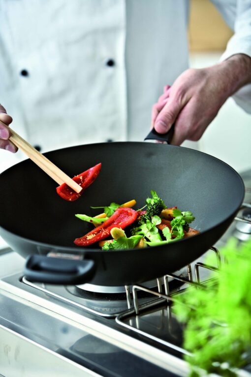 Scanpan Classic 12-1/2-Inch Wok - Image 3