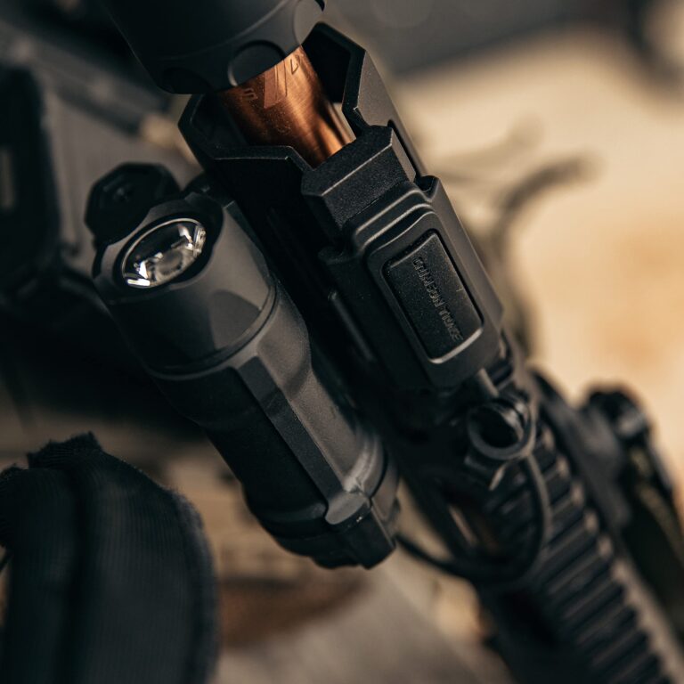 Crimson Trace CMR-301 Railmaster Pro with Green Laser, Adjustable 1000 Lumen LED Flashlight and Rechargeable Battery for Shooting, Competition and Range - Image 2
