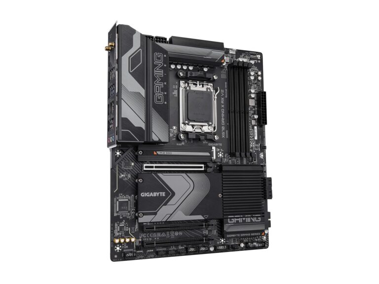 Gigabyte Ultra Durable X670 Gaming X AX V2 Gaming Desktop Motherboard - AMD X670 Chipset - Socket AM5 - ATX - 5-Year Warranty - Image 4