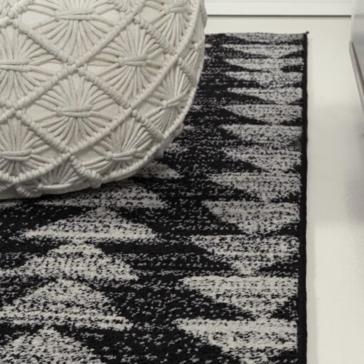 JONATHAN Y MOH206C-5 Aisha Moroccan Triangle Geometric Area Rug, Contemporary, Modern, Scandinavian, Minimalistic for Living Room, Dining Room, Bedroom, Kitchen, Black/Cream, 5 X 8 - Image 3