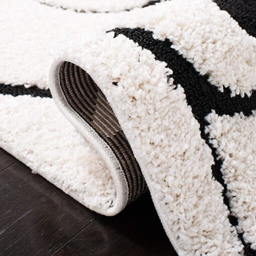 SAFAVIEH Florida Shag Collection Area Rug - 6' x 9', Ivory & Black, Scroll Design, Non-Shedding & Easy Care, 1.2-inch Thick Ideal for High Traffic Areas in Living Room, Bedroom (SG455-1290) - Image 4