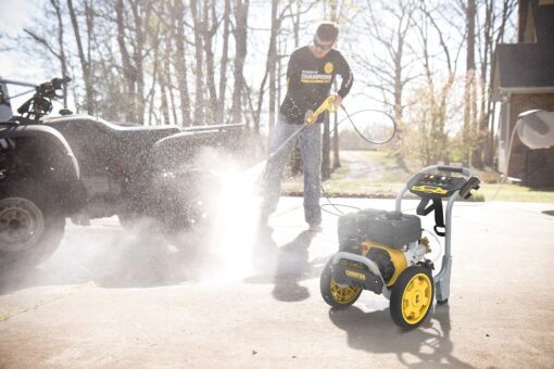 Champion Power Equipment 3200-PSI 2.5 GPM Low Profile Gas Pressure Washer - Image 6