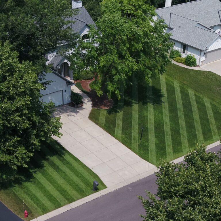 Lawn Stryper Generation 3-Lawn Striping System/Stripe Your Lawn Like A Ballpark/ONLY Works with ARIENS Razor, Craftsman (Battery ONLY), DEWALT, Echo, GREENWORKS, MAKITA, MKE Tool 21" Lawn Mowers - Image 5