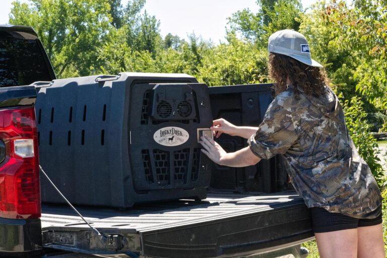 Lucky Duck Universal Dog Kennel Fan - Image 3