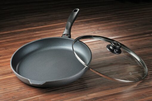 Swiss Diamond Frying Pans Nonstick with Lid, Features Stainless Steel Handle, Nonstick Diamond Coated Aluminum Skillets and Oven Safe Frying Pans with Lids, Cover Included, 12.5 Inch - Image 8