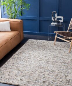 SAFAVIEH Natura Collection Area Rug - 6' x 9', Ivory & Multi, Handmade Farmhouse Wool, Ideal for High Traffic Areas in Living Room, Bedroom (NAT620D)