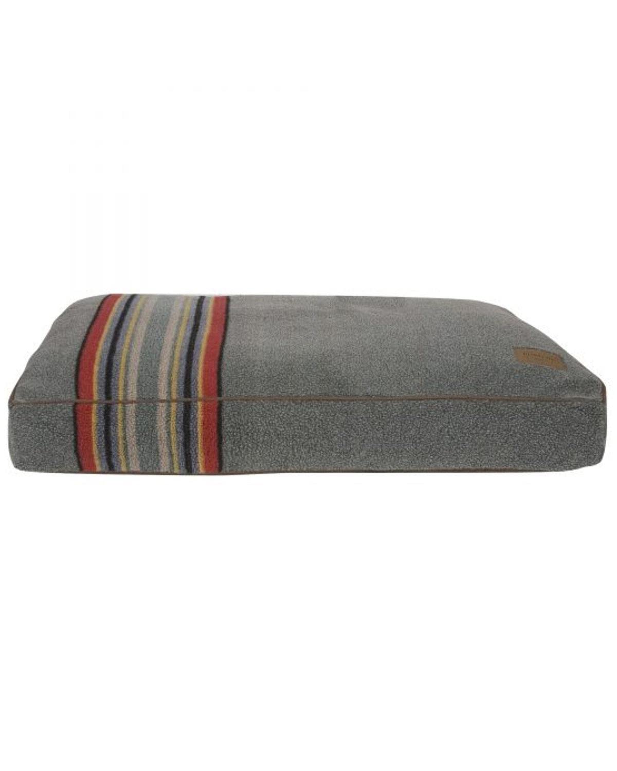 PENDLETON The Collection Yakima National Park Bed - Heather Green Extra Large 48"x36"x